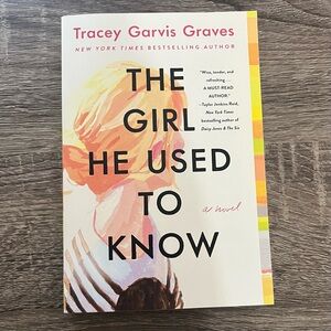Tracey Garvis Graves The Girl He Used To Know Paper Back Novel Book